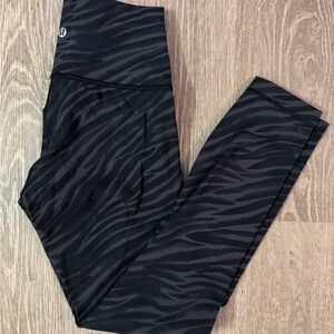 Lululemon Black Zebra Print Leggings size 4